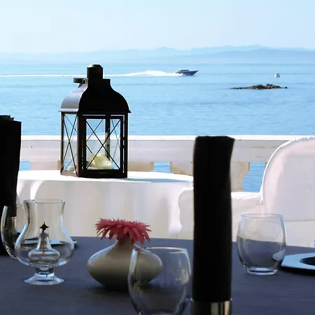 Ξενοδοχείο Vistabella 5*